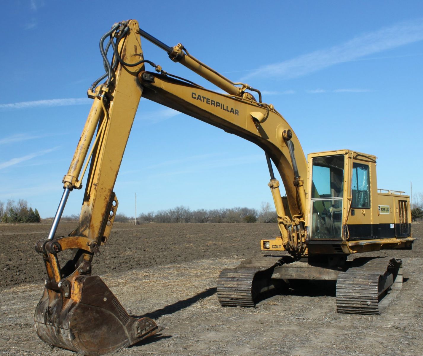 Części silnika Caterpillar CAT 3208 z maszyn budowlanych